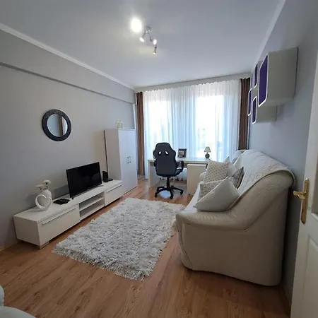 شقة Cseri House Apartman *